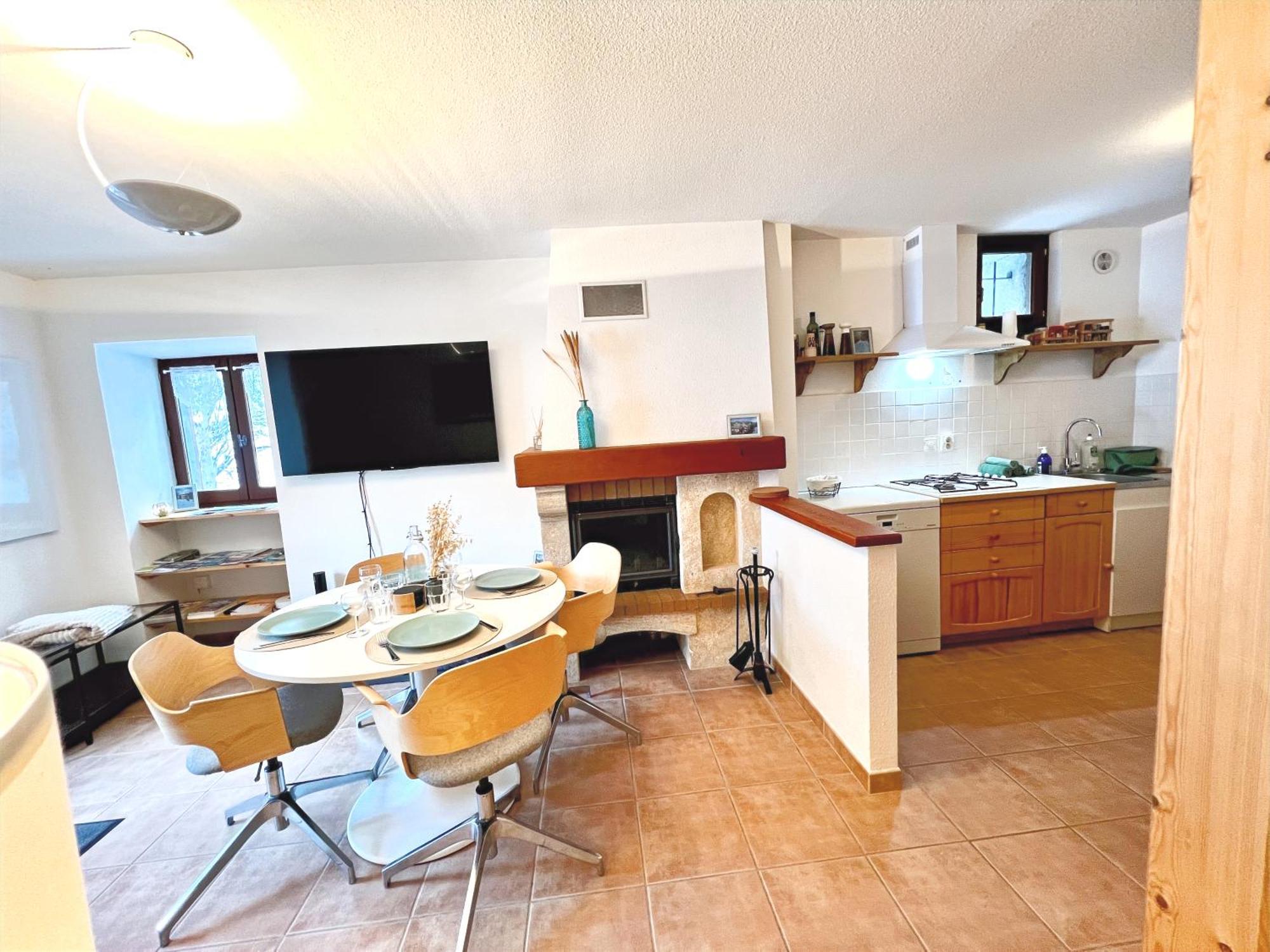 Charmante Maison De Montagne บรีอองซง ภายนอก รูปภาพ
