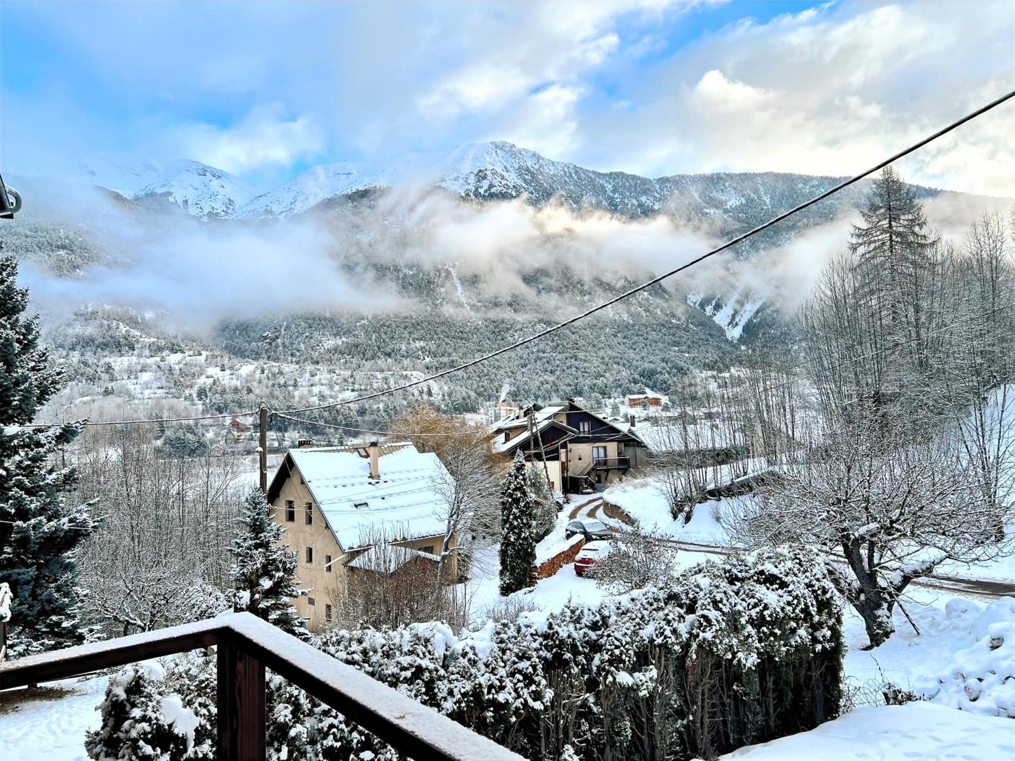 Charmante Maison De Montagne บรีอองซง ภายนอก รูปภาพ