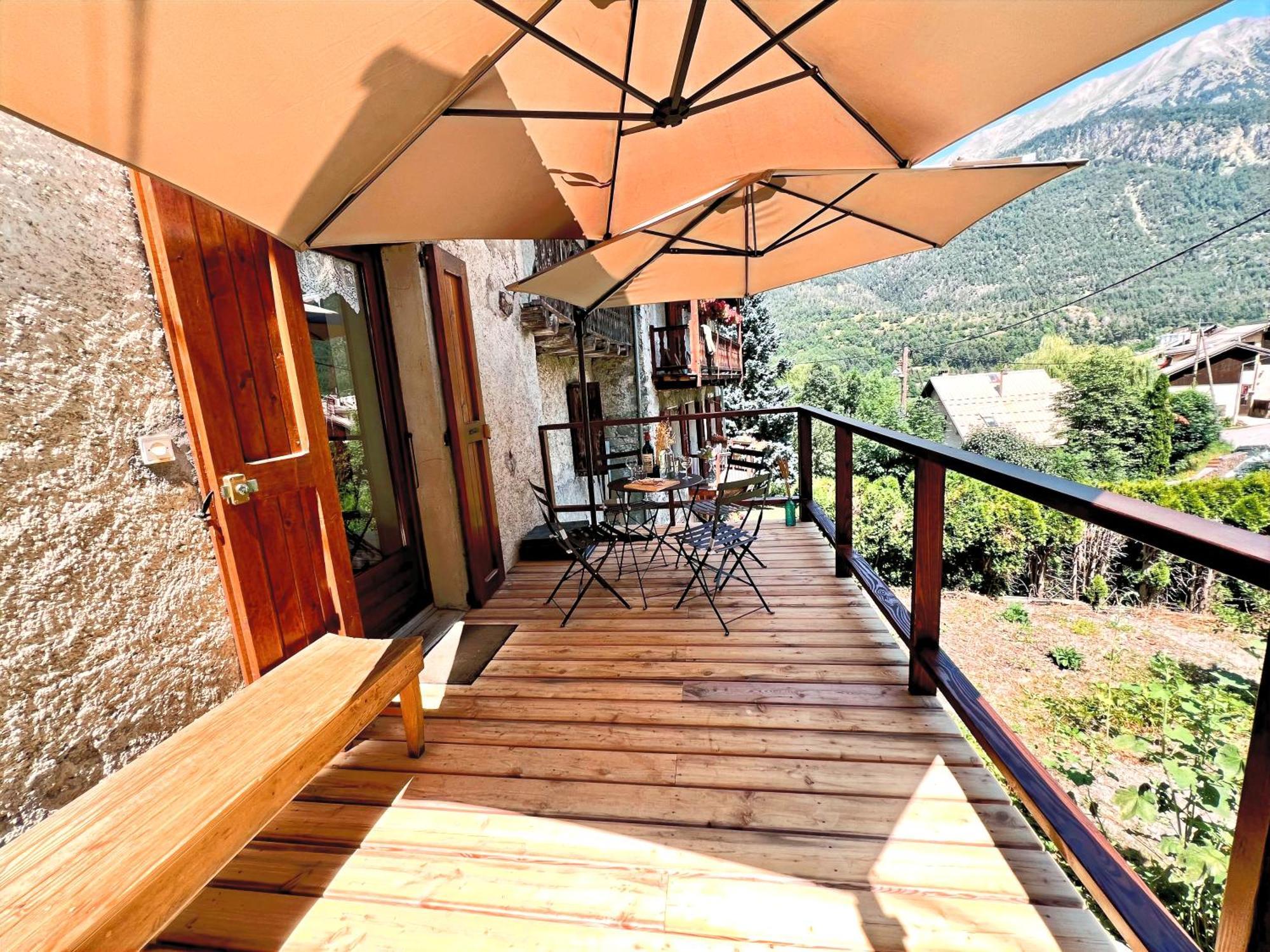 Charmante Maison De Montagne บรีอองซง ภายนอก รูปภาพ